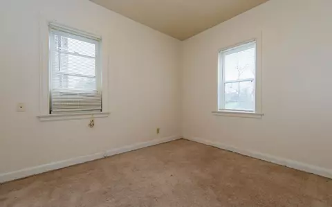 1950 Market Ave N, Canton, OH 44714
