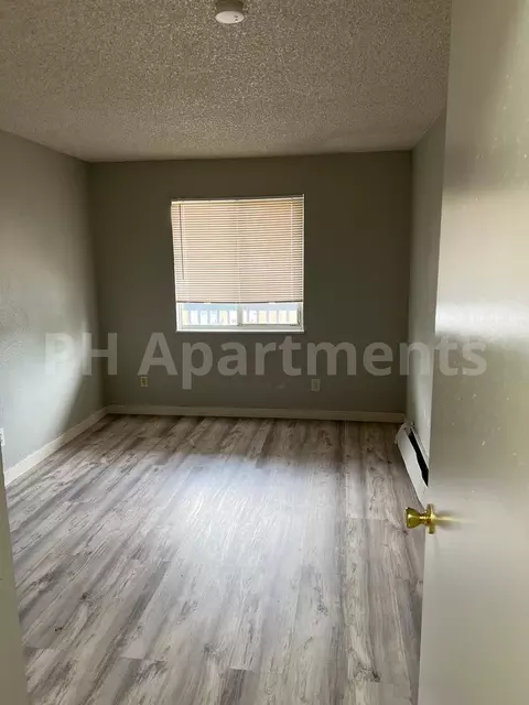 1943 Dallas St, Aurora, CO 80010