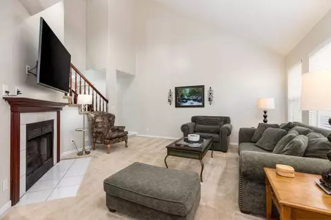 8126 S Clover Spring Ln, Cottonwood Heights, UT 84121