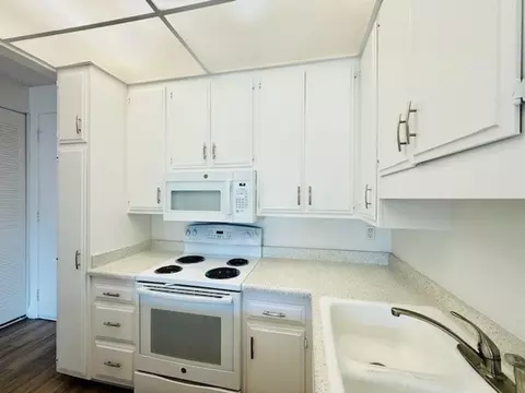 2300 Front St, San Diego, CA 92101
