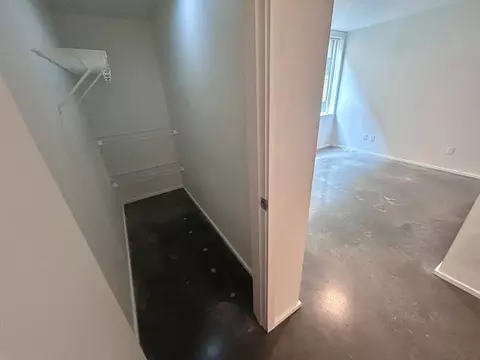 1103 Summit Ave, Seattle, WA 98101