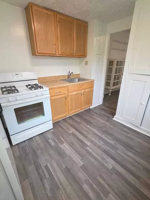 1671 Jancey St, Pittsburgh, PA 15206