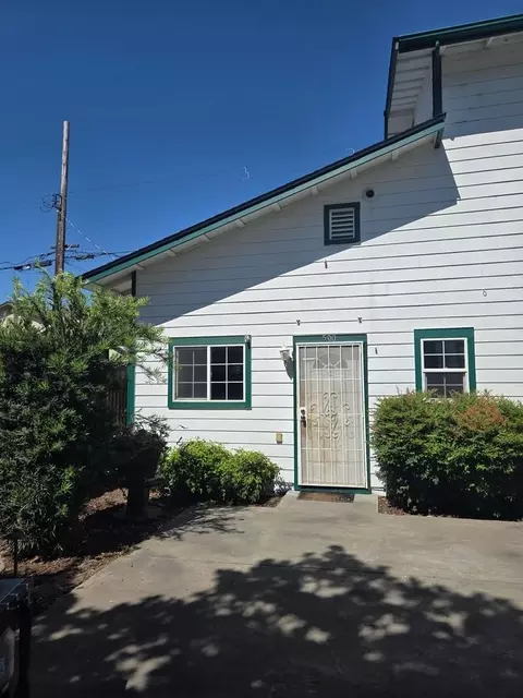 500 Elizabeth St, Vacaville, CA 95688