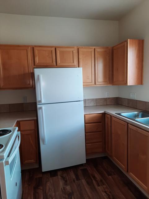 3910-3930 Sunnyview Rd NE, Salem, OR 97305