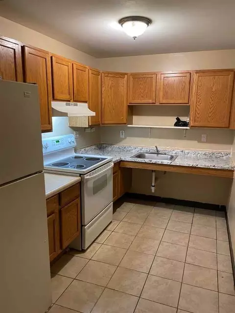 22 Elliott St, Hartford, CT 06114