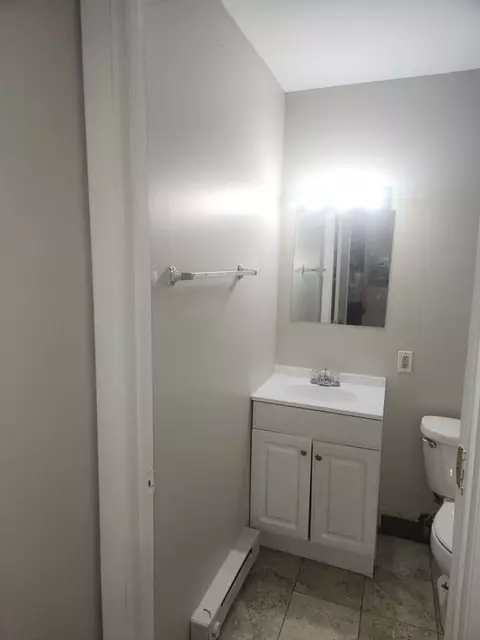 22 Elliott St, Hartford, CT 06114