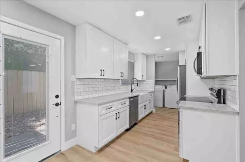 3107 E 13th St, Austin, TX 78702 photo 6