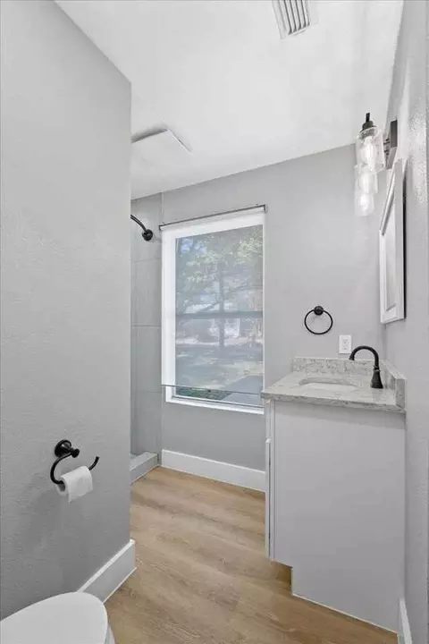 3107 E 13th St, Austin, TX 78702 photo 10