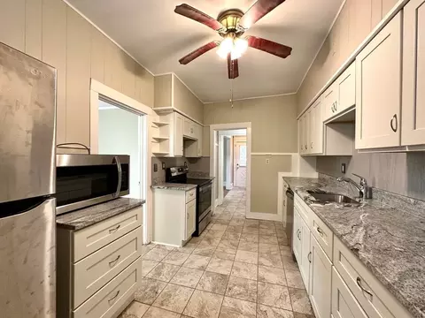 622 E 8th St, Duluth, MN 55805 photo 2