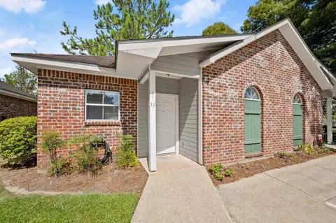 13603 Minton Ln, Walker, LA 70785