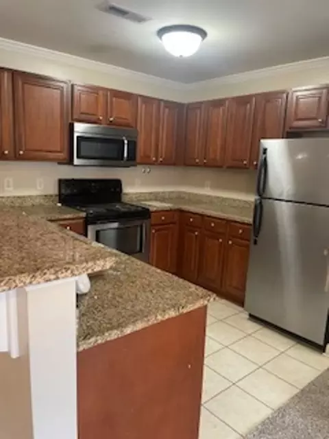 190 Valencia Dr, Jacksonville, NC 28546