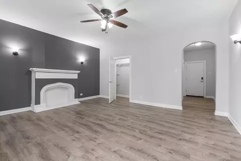 1722 W Juneway Ter, Chicago, IL 60626