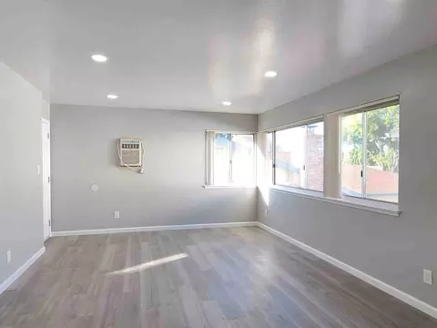 3756 Poinciana Dr, Santa Clara, CA 95051