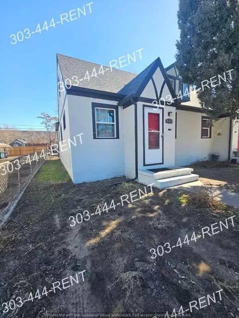 4500 Pennsylvania St, Denver, CO 80216