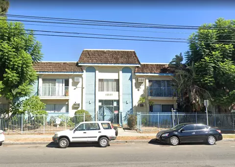 15537 Nordhoff St, Los Angeles, CA 91343