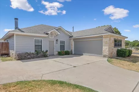 3344 S 3rd St, Waco, TX 76706