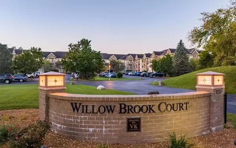 17285 River Birch Dr, Brookfield, WI 53045