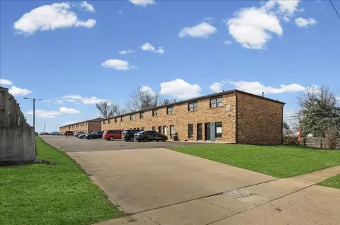 2010 Empire St, Bloomington, IL 61704