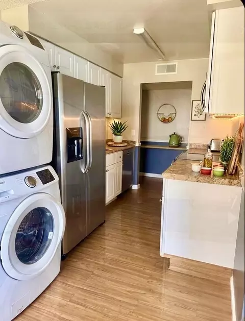 2665 S Bruce St, Winchester, NV 89169