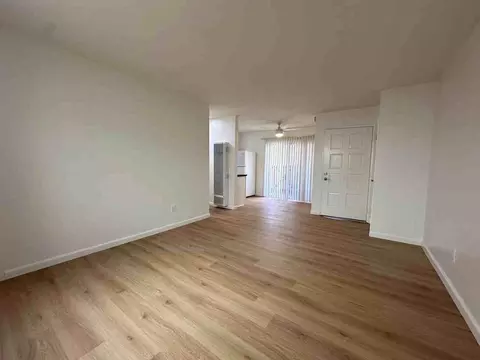 319 15th St, Huntington Beach, CA 92648