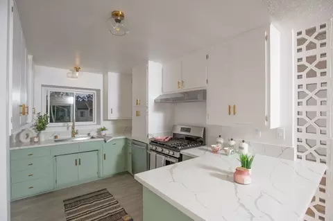 445 E Magnolia Blvd, Burbank, CA 91501