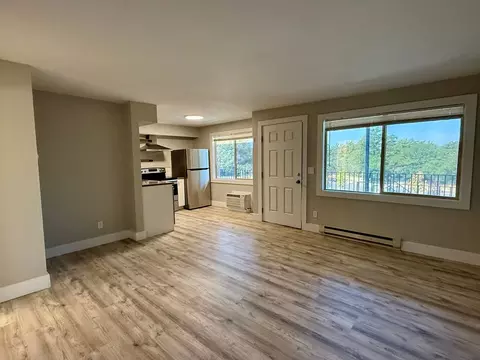 1608 E Mission Ave, Spokane, WA 99202 photo 4