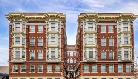 807 SW 14th Ave, Portland, OR 97205