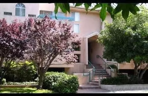 10934 Huston St, Los Angeles, CA 91601