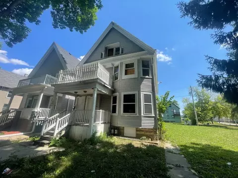 2816 N 34th St, Milwaukee, WI 53210