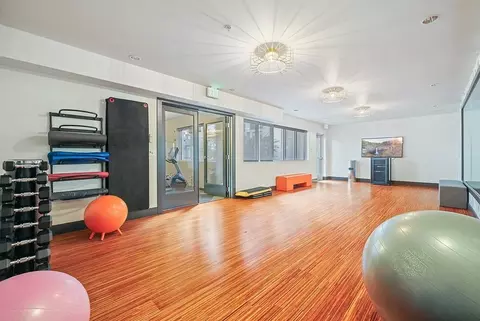 523 Broadway E, Seattle, WA 98102 photo 38