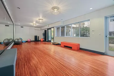 523 Broadway E, Seattle, WA 98102 photo 7