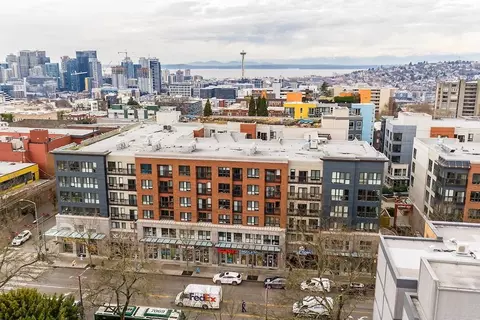 523 Broadway E, Seattle, WA 98102 photo 2