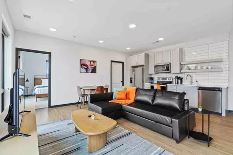 423 E Michigan St, Indianapolis, IN 46204