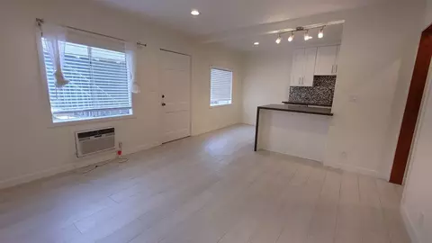 1837 Euclid St, Santa Monica, CA 90404