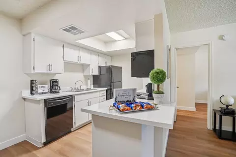 1101 N Gilbert Rd, Gilbert, AZ 85234 photo 5