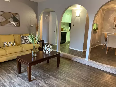 6623 Callaghan Rd, San Antonio, TX 78229