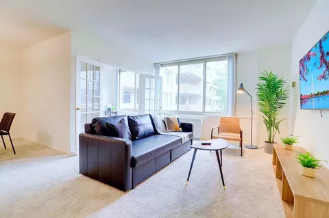 S Eads St, Arlington, VA 22202