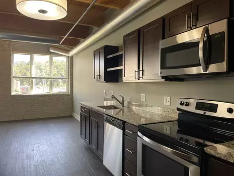 820 Monroe Ave NW, Grand Rapids, MI 49503