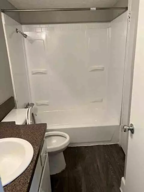 831 S Nursery Rd, Irving, TX 75060
