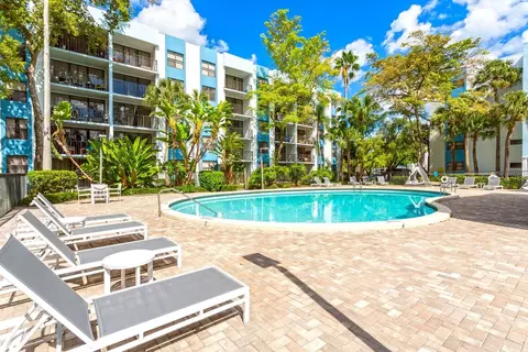 1490 NE 123rd St, North Miami, FL 33161 photo 8