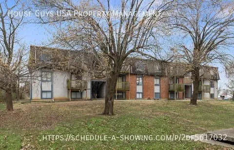 9715 E 35th Ter S, Independence, MO 64052