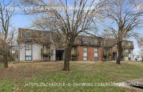 9715 E 35th Ter S, Independence, MO 64052