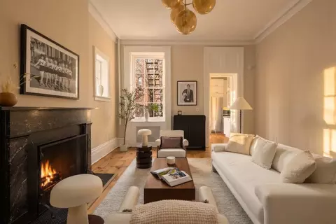 3 E 9th St, New York, NY 10003