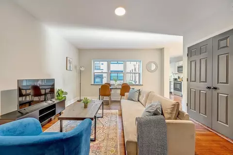2622 Victory Pkwy, Cincinnati, OH 45206