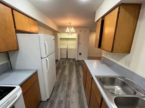 8324 SE Rhine St, Portland, OR 97266