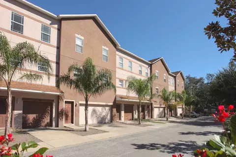 5709 Las Ventanas Dr, Tampa, FL 33617