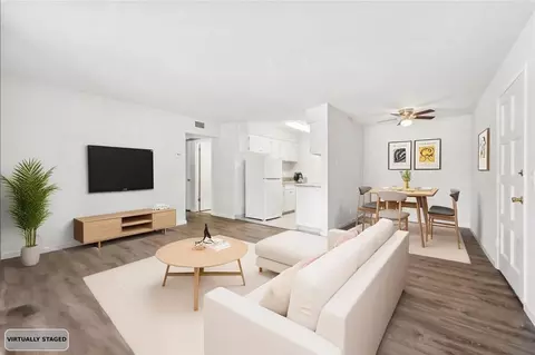 7051 Bowling Dr, Sacramento, CA 95823