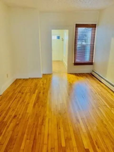 15 Park St, Hudson, MA 01749