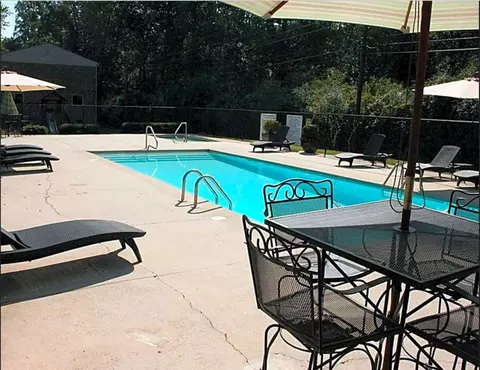 1219 W Emery St, Dalton, GA 30720