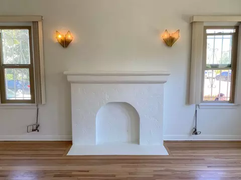 369 N Spaulding Ave, Los Angeles, CA 90036